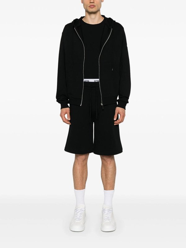 T-shirt shop online: GCDS