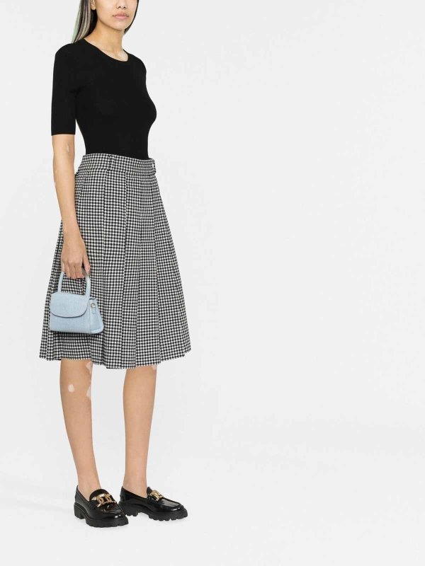 Sweater shop online: P.A.R.O.S.H.