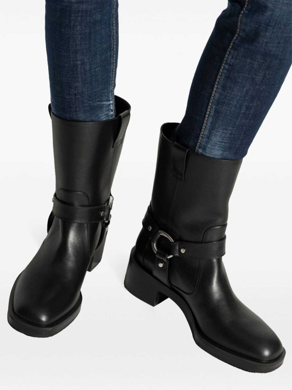 Jax shop online: Stuart Weitzman