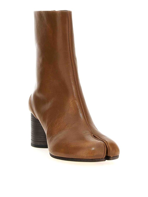 Maison Margiela: ankle boots online - Tabi Ankle Boots