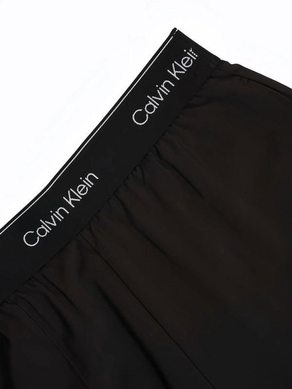 カジュアルパンツ - 黒 shop online: CALVIN KLEIN