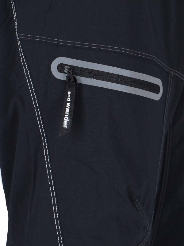 AND WANDER buy online トラックスーツ ボトムス - 黒