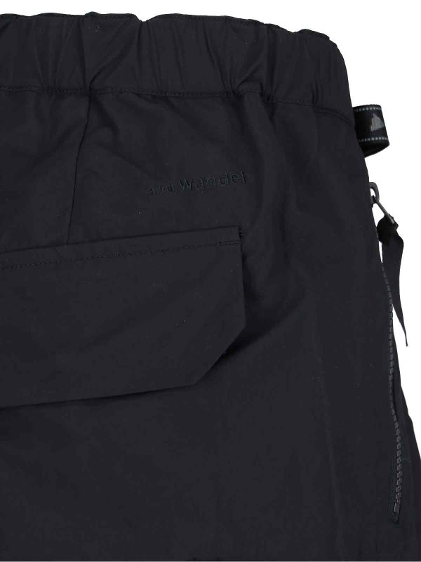 Pantalons Décontractés - Noir shop online: AND WANDER