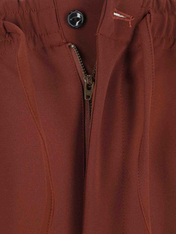 カジュアルパンツ - ブラウン shop online: NEEDLES