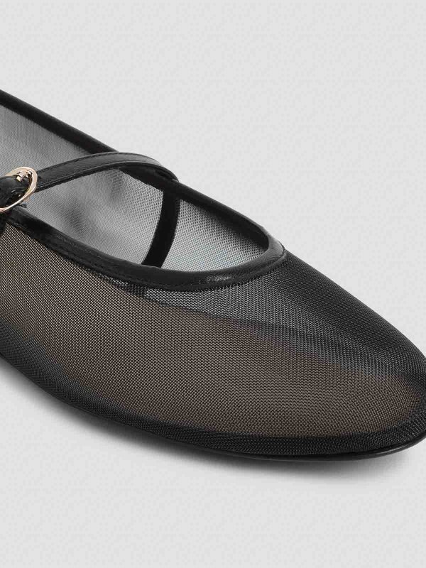 Bareitall Ballerinas shop online: Stuart Weitzman