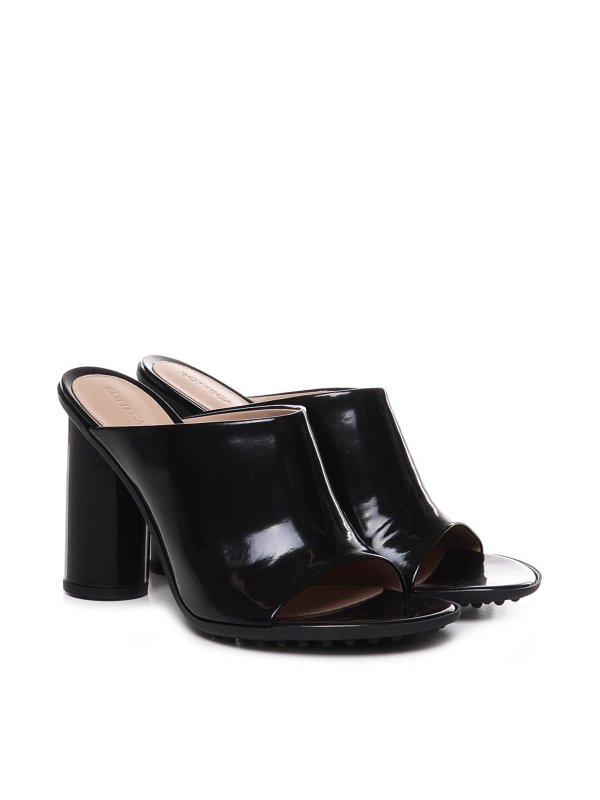 BOTTEGA VENETA: Zapatos chinelas online - Chinelas - Negro