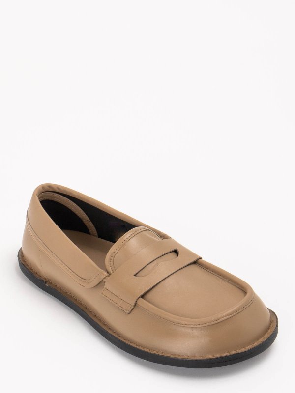 The Best Shops MOSCHINO: ロファー＆スリッパ - スリッパ - ベージュ