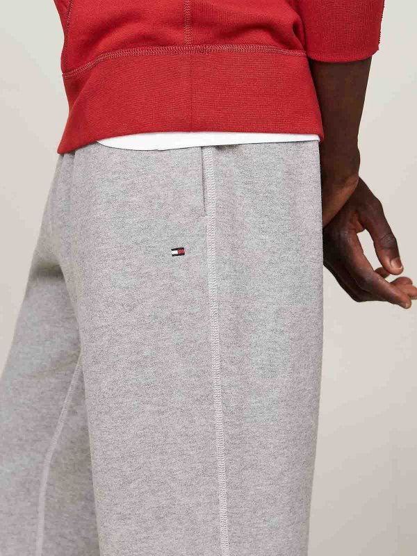 Pantalones Deportivos - Gris shop online: TOMMY HILFIGER