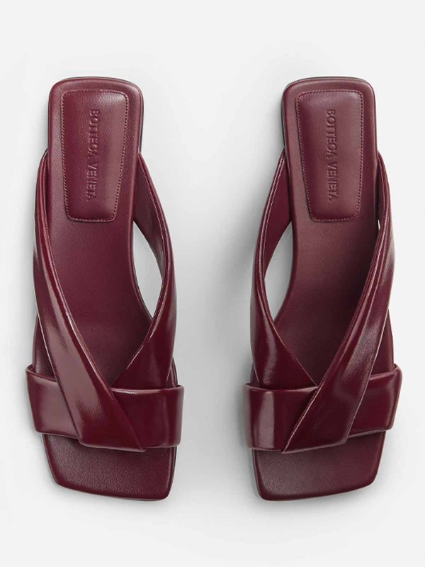 Sandalias - Rojo shop online: BOTTEGA VENETA