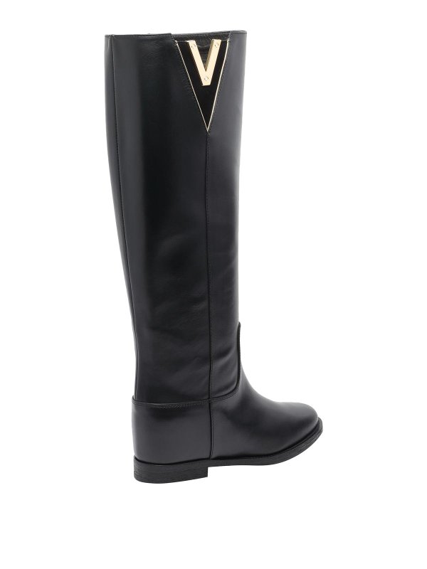 The Best Shops VIA ROMA 15: boots - Black V Boots