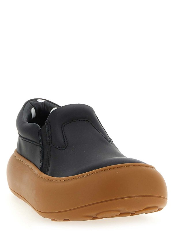 MOSCHINO: Zapatillas online - Zapatillas - Negro