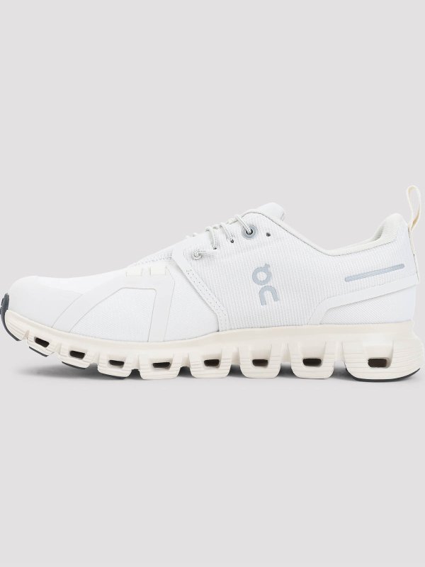 ON: スニーカー online - スニーカー - クリーム