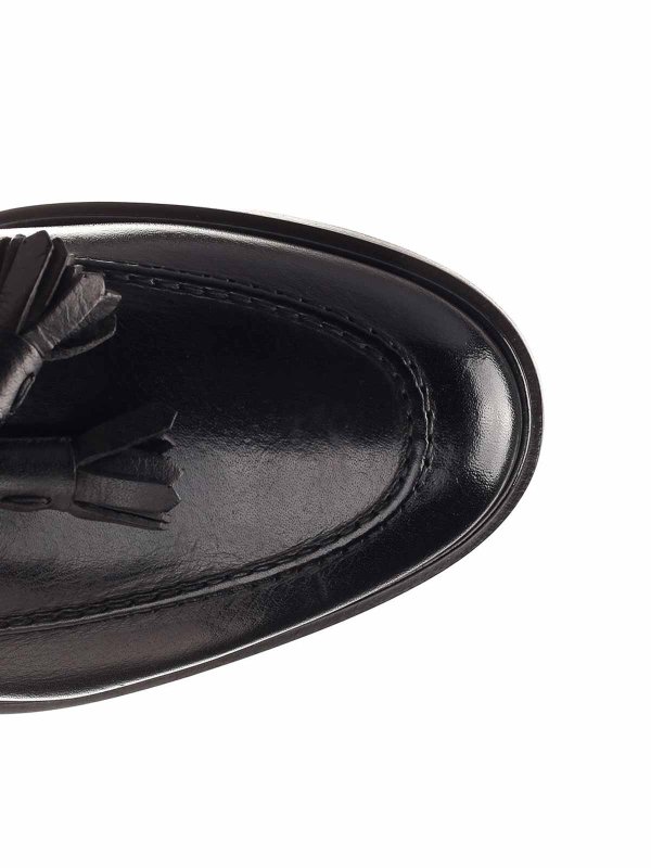 Moccasin With Tassels shop online: CORVARI