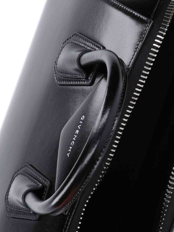 Umhängetasche - Schwarz shop online: GIVENCHY