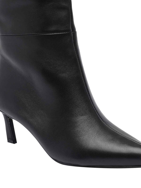 Black Boots shop online: Steve Madden