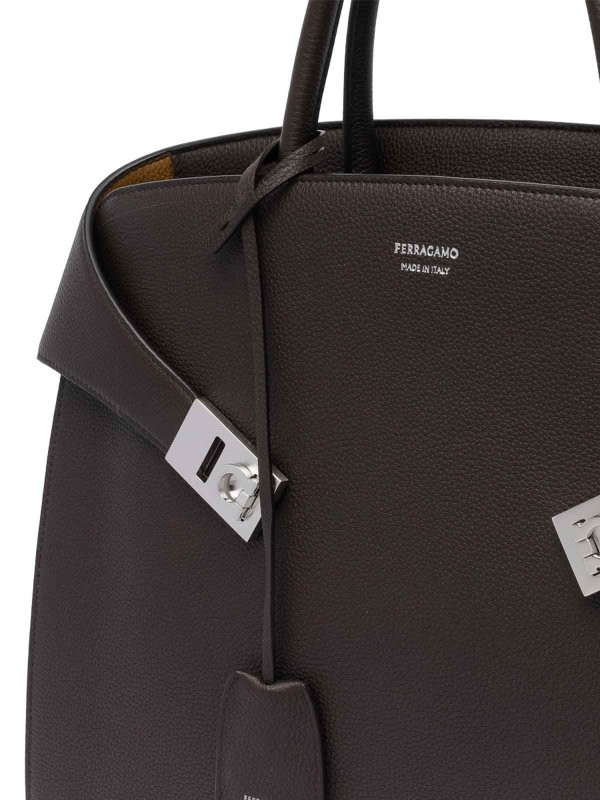 トートバッグ - ブラウン shop online: SALVATORE FERRAGAMO