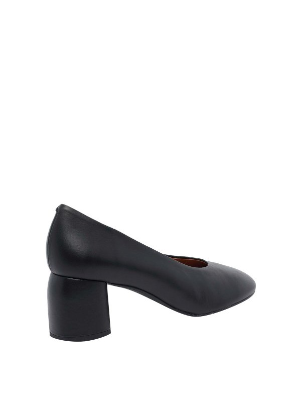 The Best Shops ANGEL ALARCON: court shoes - Black Savage Pumps