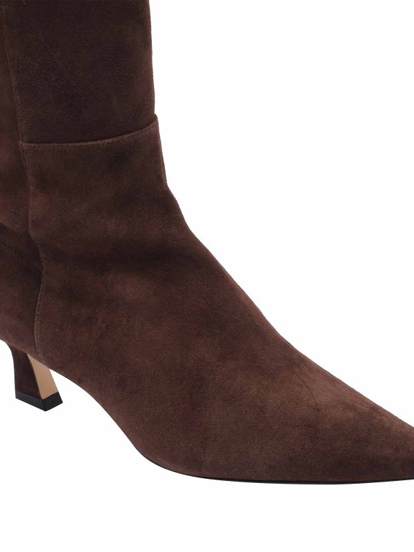 Brown Vinnie Boots shop online: Stuart Weitzman