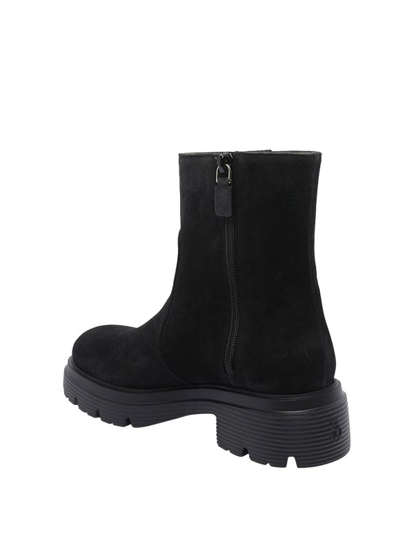 アンクルブーツ - 黒 shop online: Stuart Weitzman