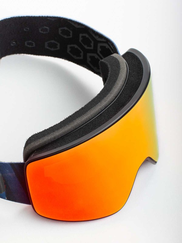 OUT OF: sunglasses online - Sunglasses