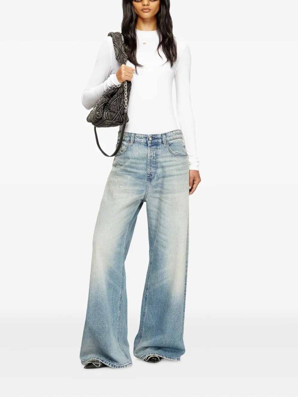 DIESEL: ブーツカットジーンズ online - ブーツカットジーンズ - デニム