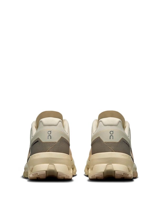 The Best Shops ON RUNNING: sneakers - Sneaker da corsa per pista cloudVISTA 2