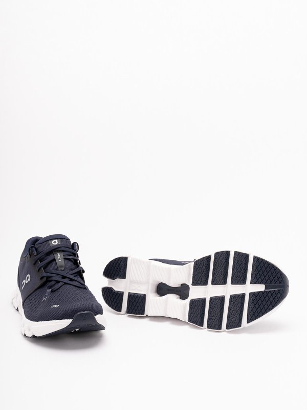 スニーカー - 黒 shop online: ON RUNNING