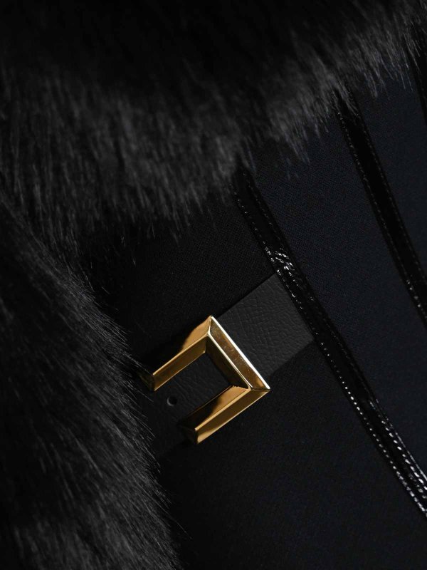 The Best Shops ELISABETTA FRANCHI: 毛皮＆シアリングコート - 毛皮/ムートンコート - 黒