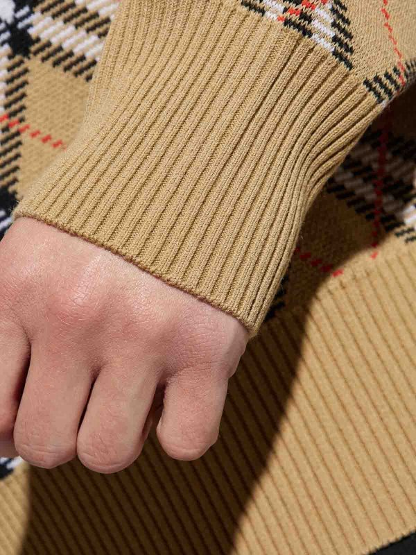 BURBERRY buy online クルーネック - 黒