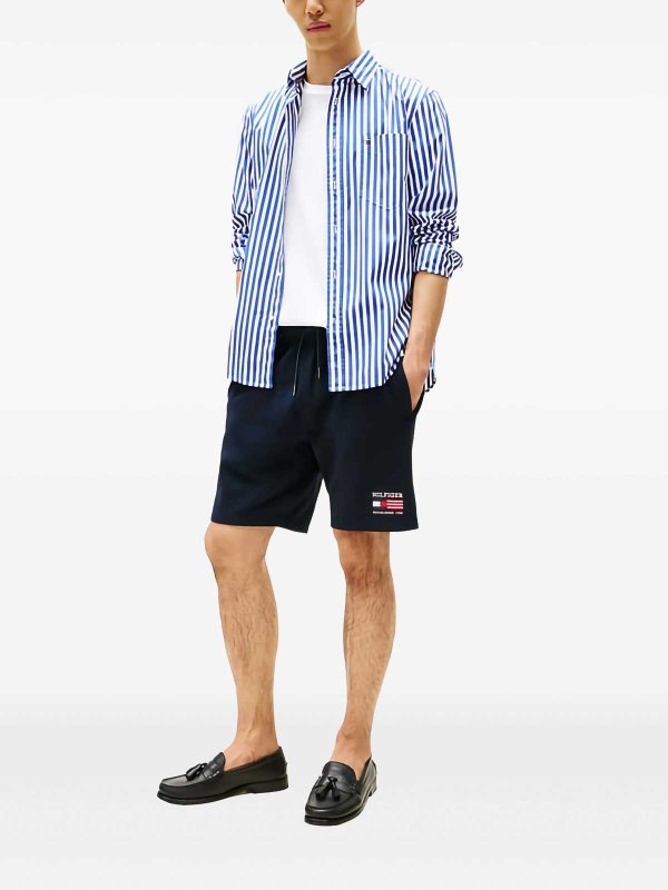 TOMMY HILFIGER: Hosen Shorts online - Shorts - Hellblau