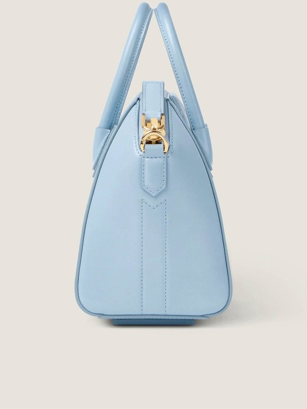 GIVENCHY: クラッチバッグ online - クラッチバッグ - ライトブルー