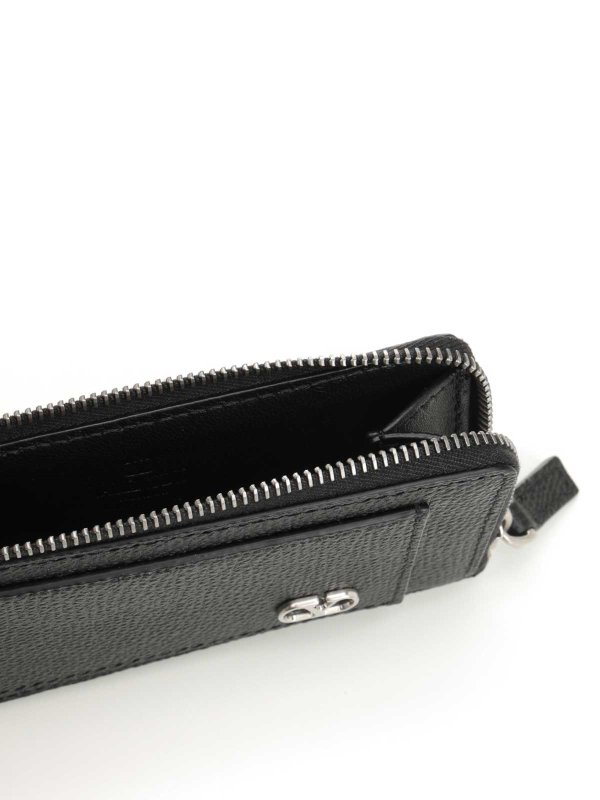 Vlogo Leather Zip Around Card Holder shop online: VALENTINO GARAVANI