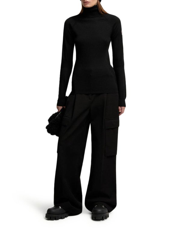 MONCLER: クルーネック online - クルーネック - 黒