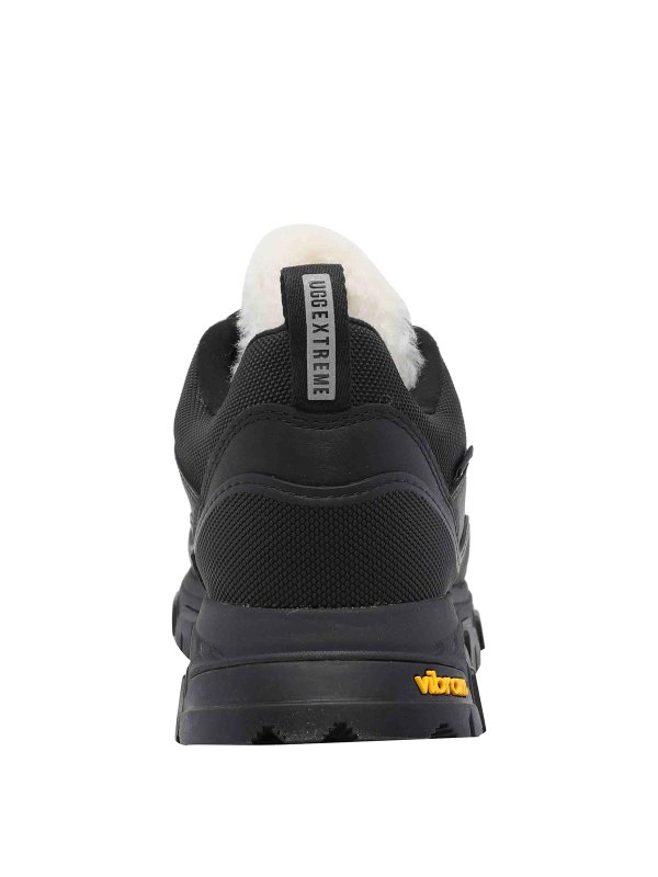 スニーカー - 黒 shop online: UGG