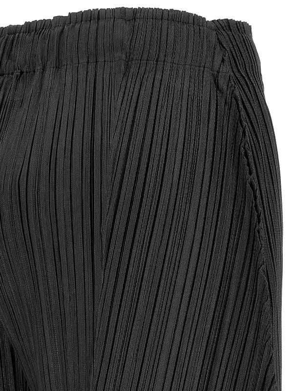 Casual Hose - Schwarz shop online: PLEATS PLEASE ISSEY MIYAKE