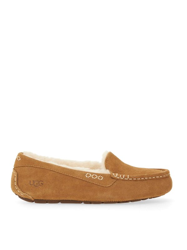 UGG: Mocassins & Chaussures bateau - Chaussons - Marron