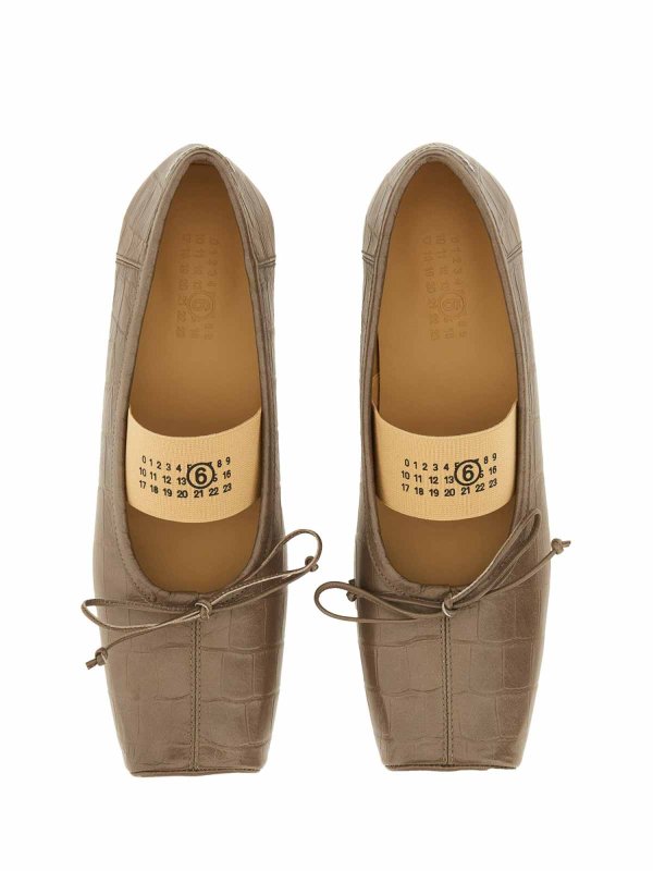 The Best Shops MM6 MAISON MARGIELA: Crocodile-Effect Leather Ballerina
