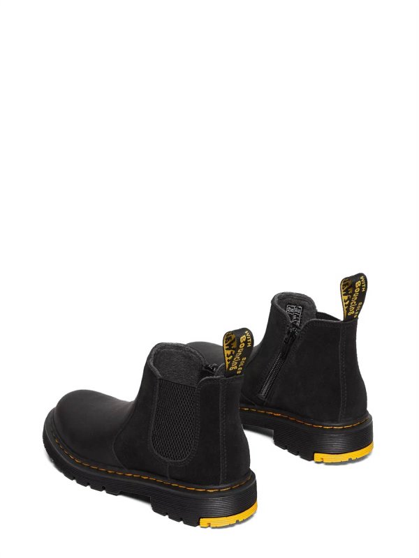 Chelsea Boots shop online: DR. MARTENS