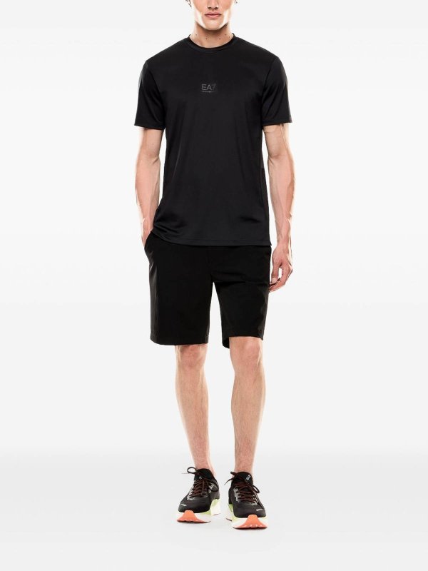 EA7 Emporio Armani: Shorts online - Short - Noir