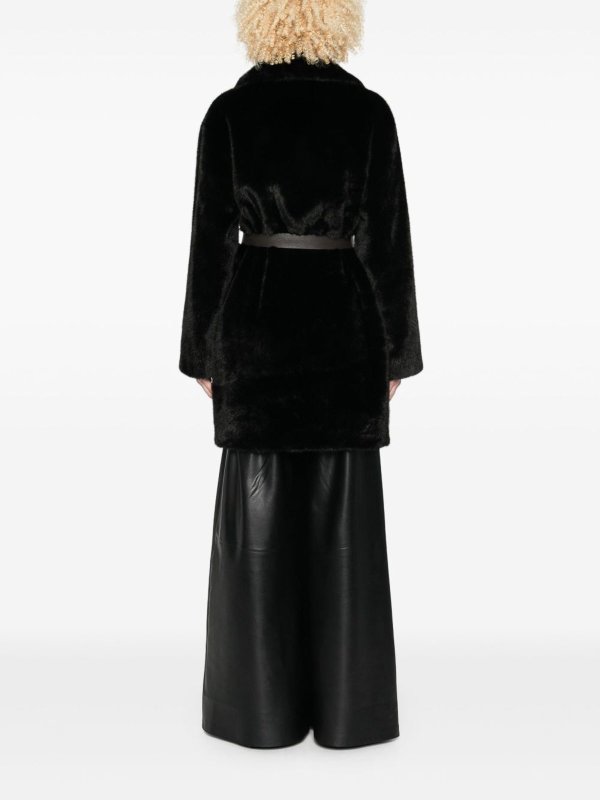 Pelz - Schwarz shop online: P.A.R.O.S.H.