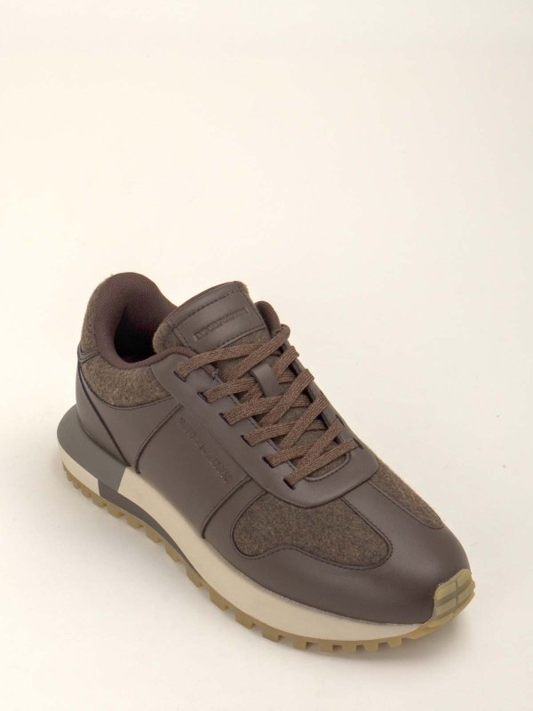 The Best Shops EMPORIO ARMANI: Chaussures de sport - Baskets - Marron