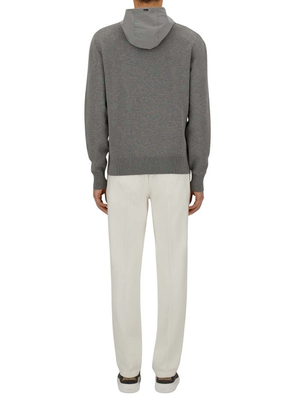 Suéteres con cuello pico shop online Suéter Cuello Redondo - Gris
