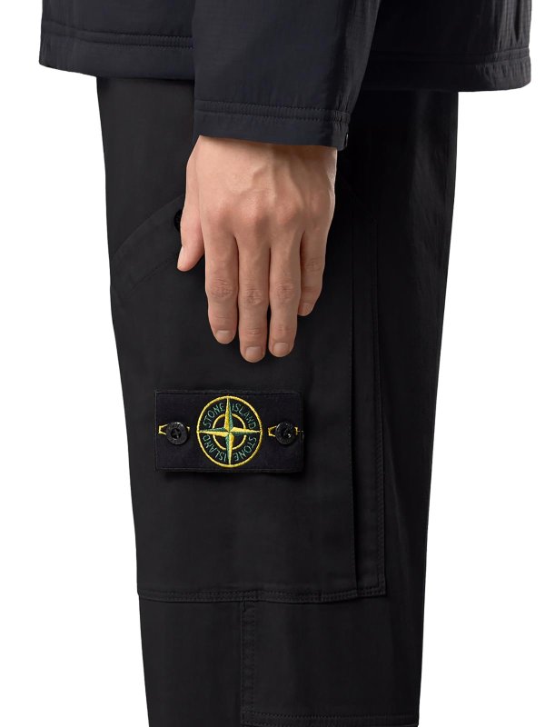 カジュアルパンツ - 黒 shop online: STONE ISLAND