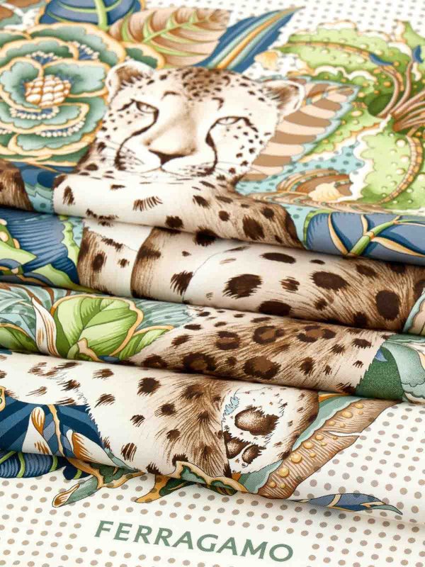 SALVATORE FERRAGAMO: ストール＆ショール online - ストール/ショール - 緑