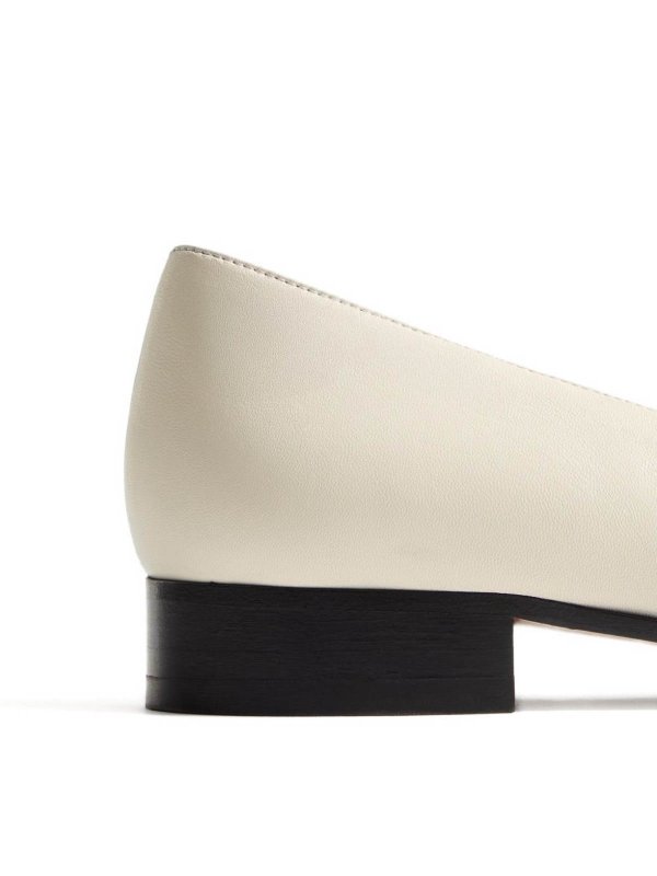VALENTINO GARAVANI: フラットシューズ online - フラットシューズ - 白