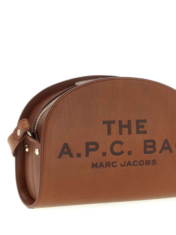 The Best Shops A.P.C.: クロスボディバッグ - クロスボディバッグ - ブラウン