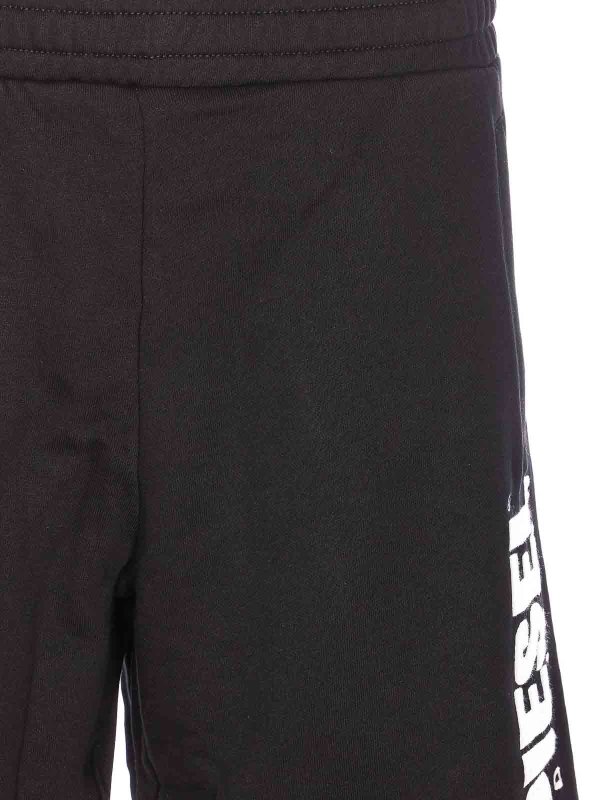 ショートパンツ - 黒 shop online: DIESEL