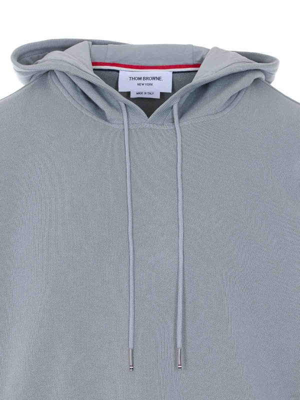Sudadera - Gris Replica 
online: THOM BROWNE