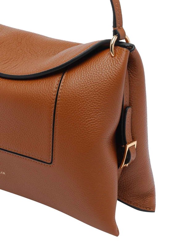 Penelope Slouch Bag Replica 
online: WANDLER