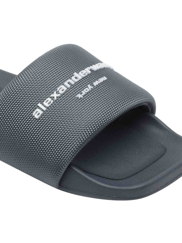 サンダル - グレー shop online: ALEXANDER WANG